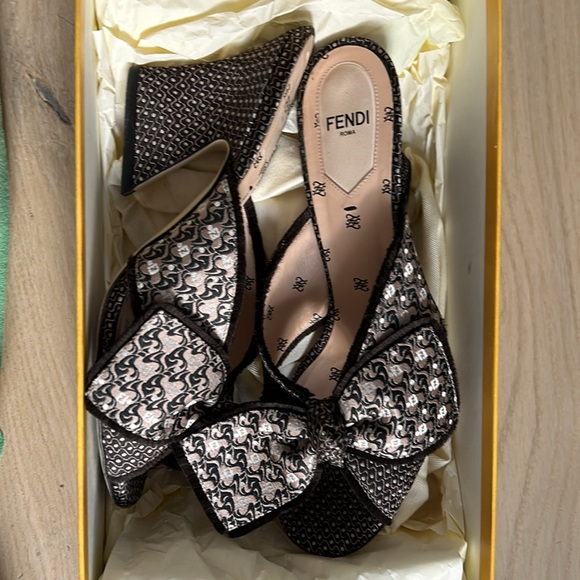 FENDI Jacquard Double F sandal - Picture 3 of 12